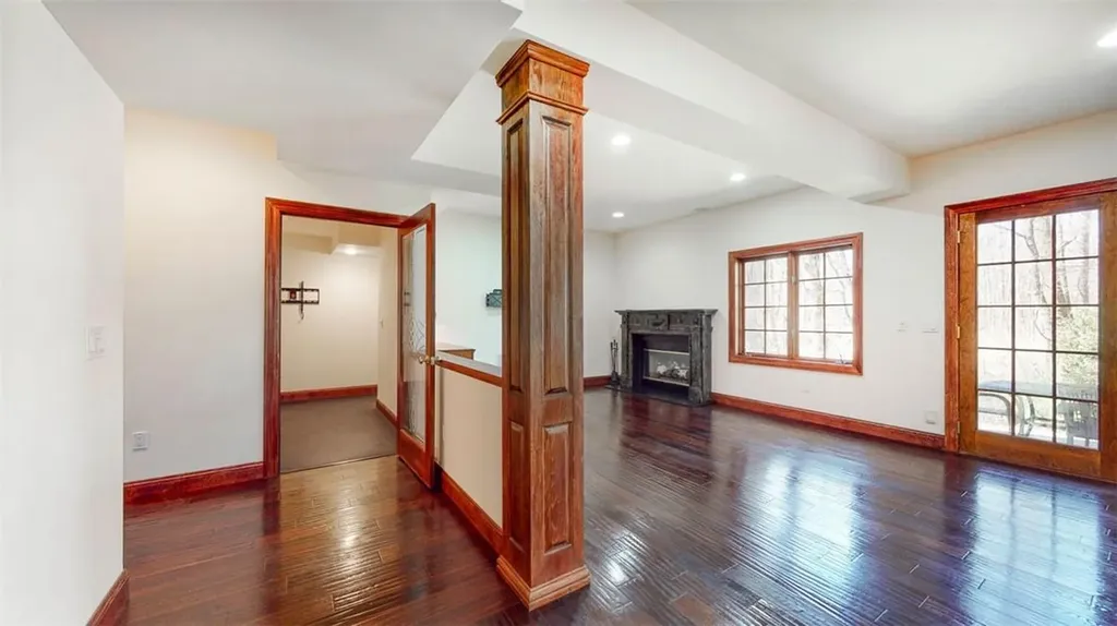 14 Conant Valley Road Pound Ridge NY 10576