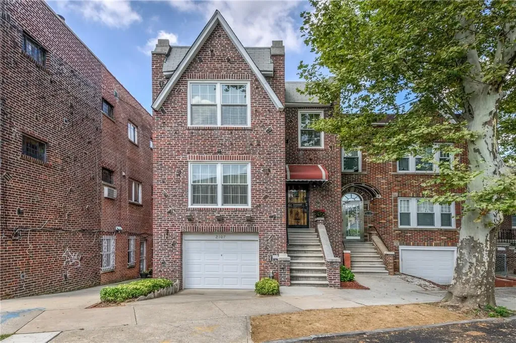 2107 Continental Avenue Bronx NY 10461