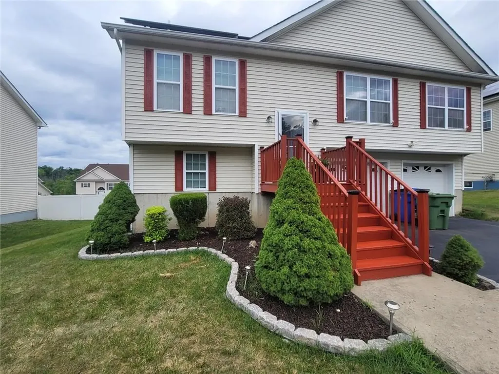 8 Gabby Lane Middletown NY 10940
