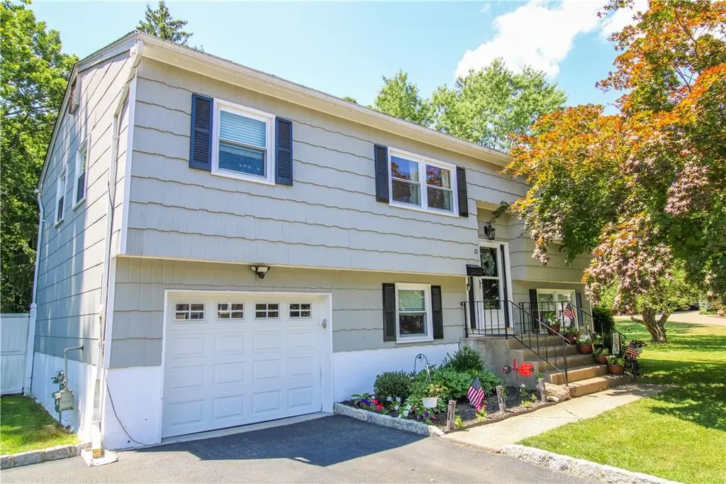 21 Sullivan Drive Stony Point NY 10980
