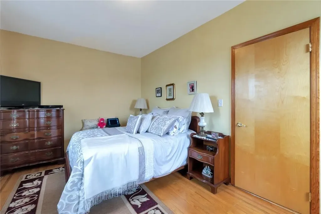 109 Aka 111 Sumner Avenue Yonkers NY 10704