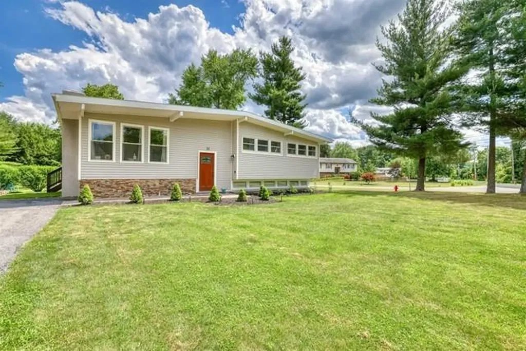 22 Stringham Road Poughkeepsie NY 12603