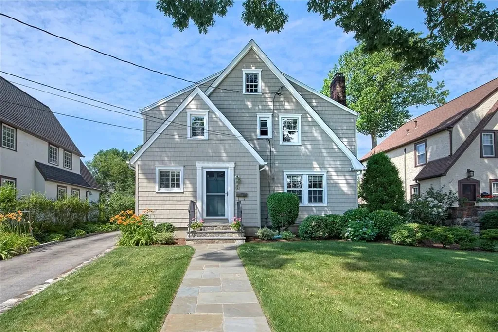 88 Ralph Avenue White Plains NY 10606