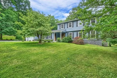 1 Nanuk Road Hopewell Junction NY 12533
