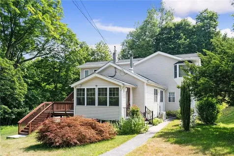 26 Hollowbrook Court W Cortlandt Manor NY 10567