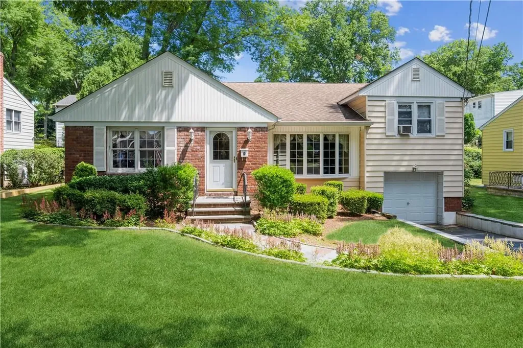 102 Patton Drive Yonkers NY 10710
