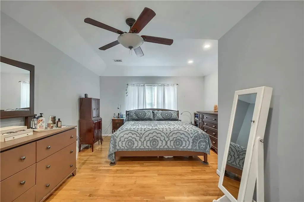 79 White Road Scarsdale NY 10583