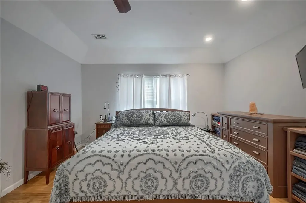 79 White Road Scarsdale NY 10583