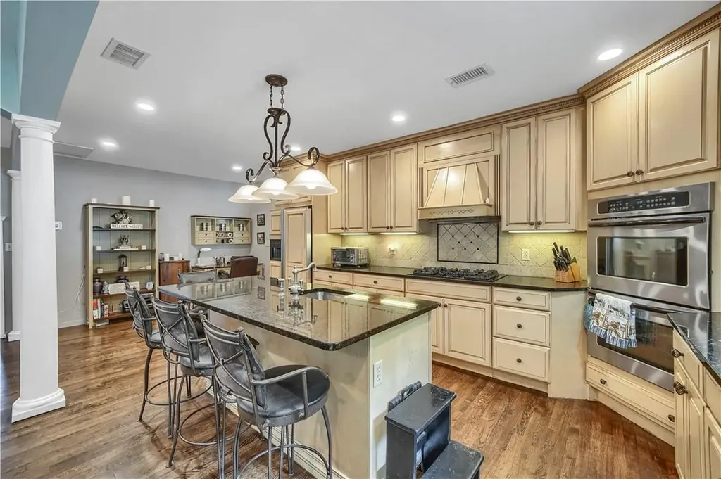 79 White Road Scarsdale NY 10583