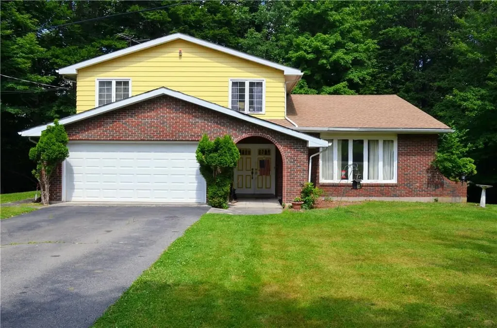 180 Post Hill Road Mountain Dale NY 12763
