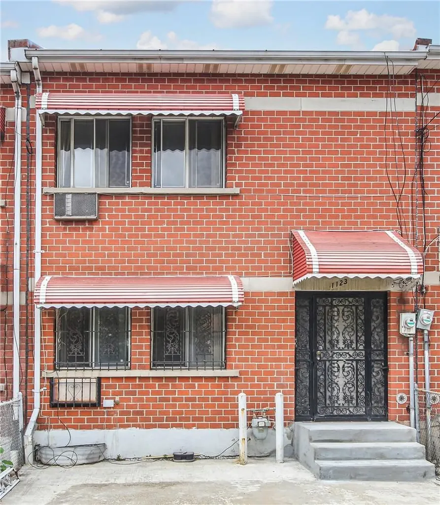 1123 Tinton Avenue Bronx NY 10456