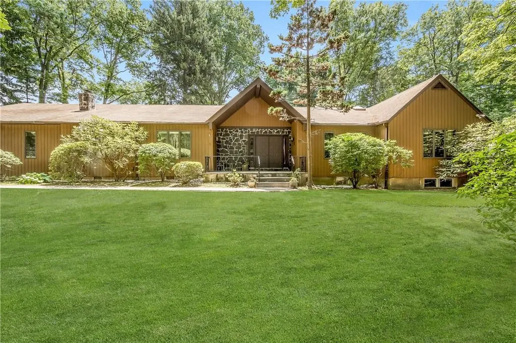 19 Ox Ridge Road Elmsford NY 10523