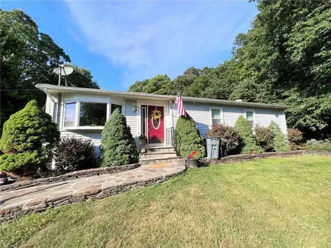 26 Howard Road Poughkeepsie NY 12603