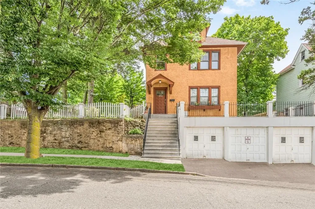 3932 Hill Avenue Bronx NY 10466