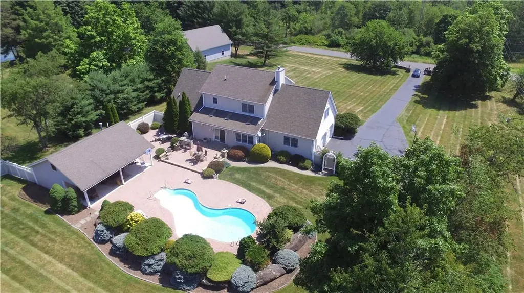 37 Hampton Road Marlboro NY 12542