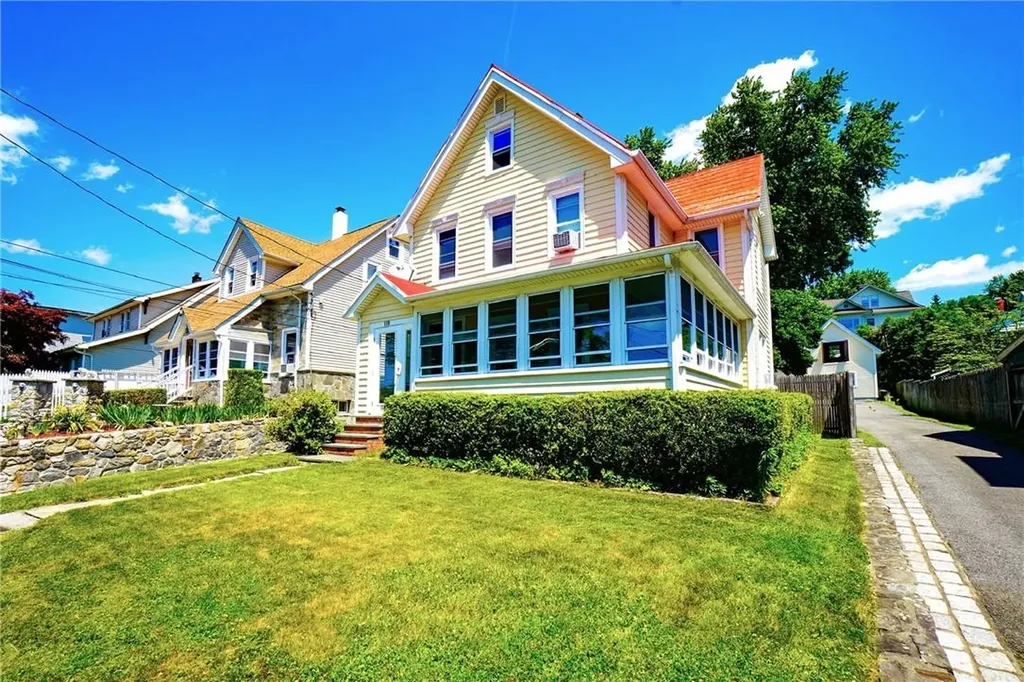 119 Pine Street Peekskill NY 10566