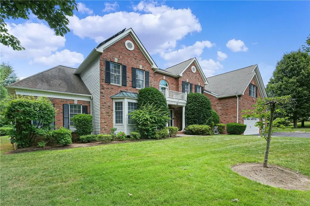 10 Pebble Beach Lane White Plains NY 10605