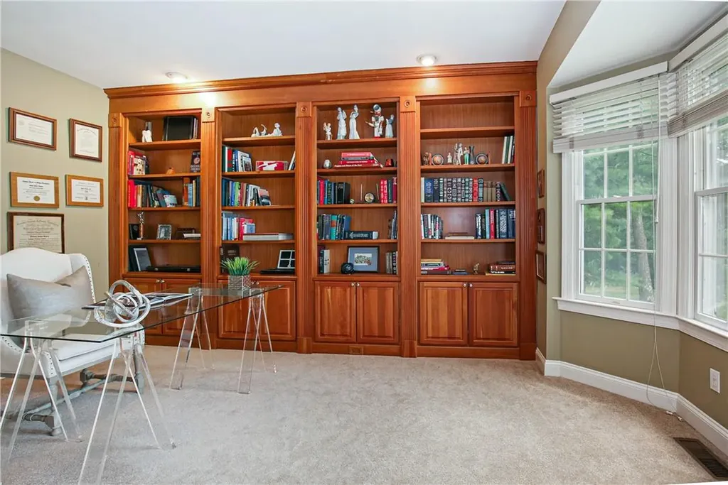 10 Pebble Beach Lane White Plains NY 10605