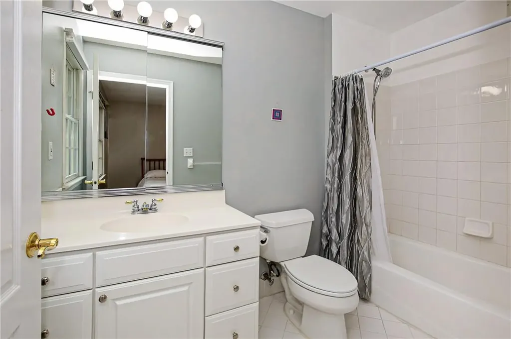 10 Pebble Beach Lane White Plains NY 10605