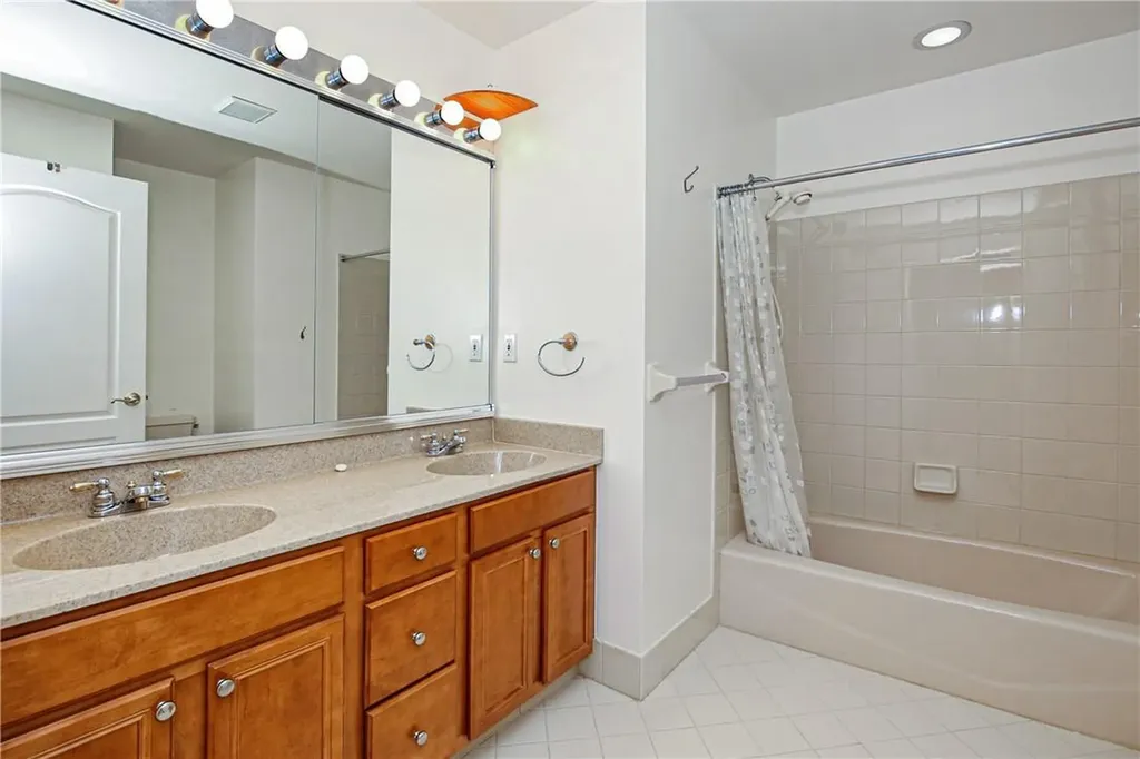 10 Pebble Beach Lane White Plains NY 10605