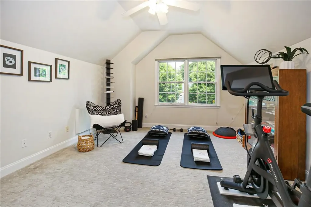 10 Pebble Beach Lane White Plains NY 10605