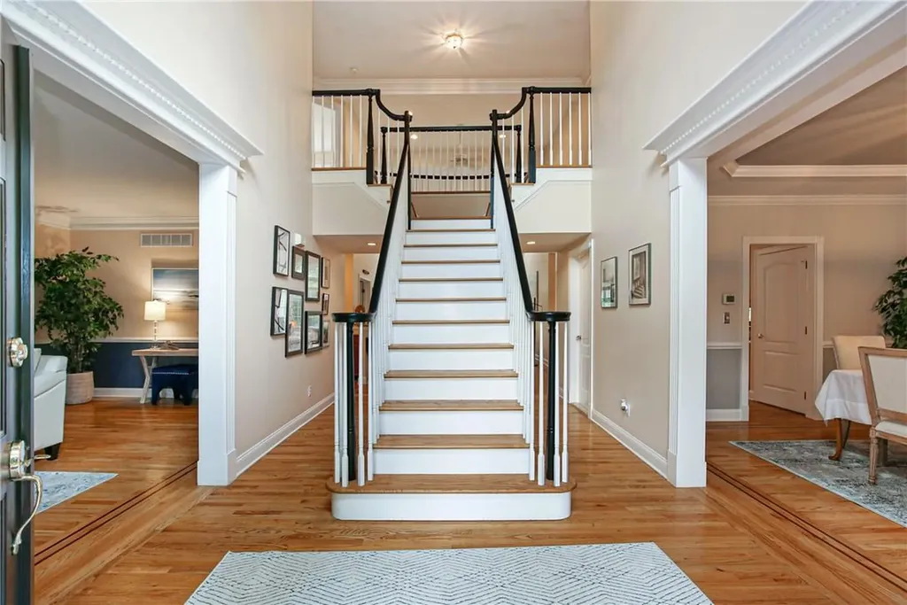 10 Pebble Beach Lane White Plains NY 10605