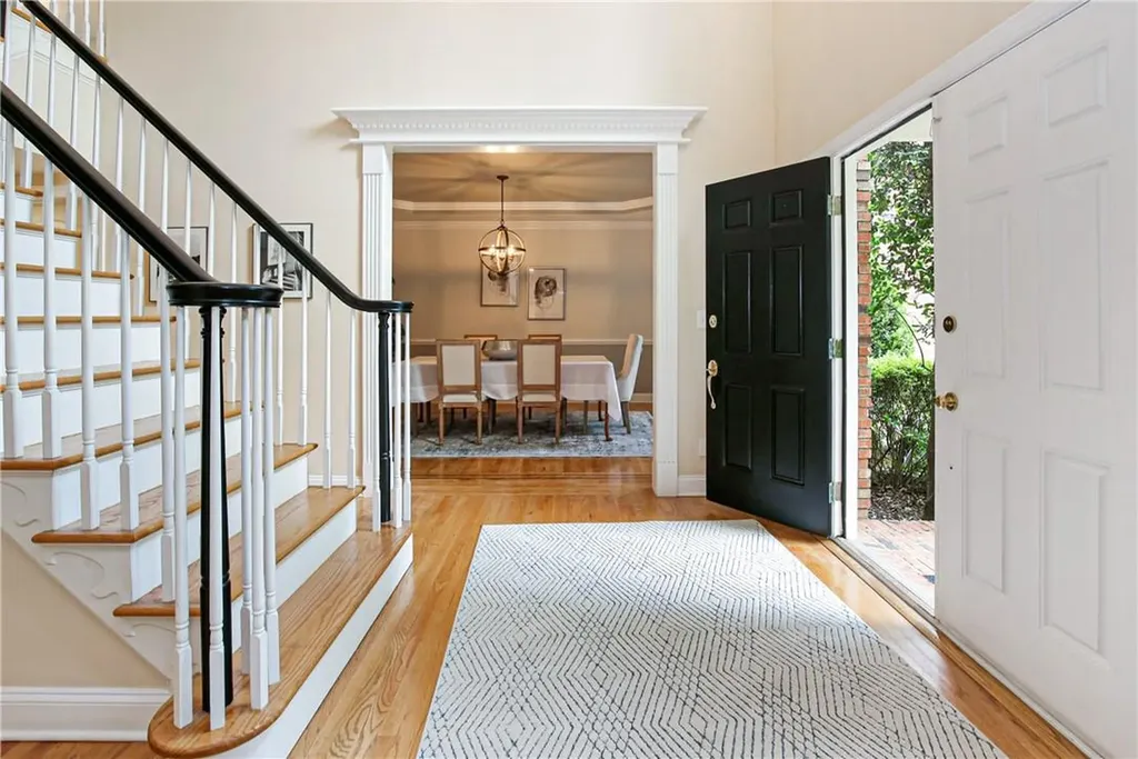 10 Pebble Beach Lane White Plains NY 10605