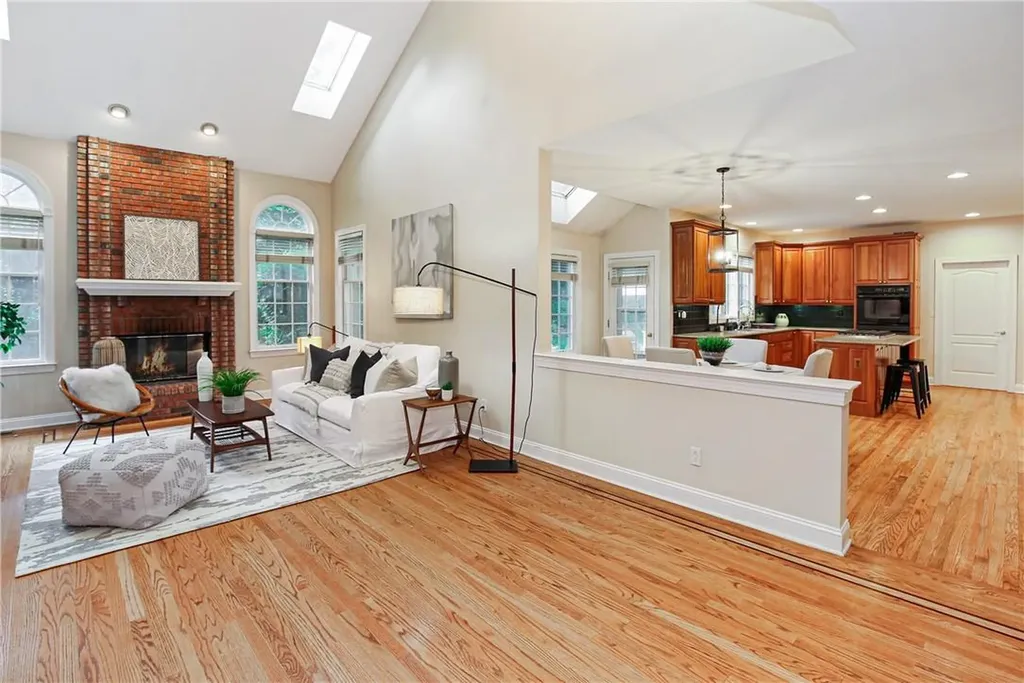 10 Pebble Beach Lane White Plains NY 10605