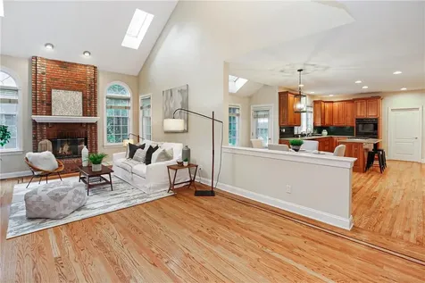 10 Pebble Beach Lane White Plains NY 10605