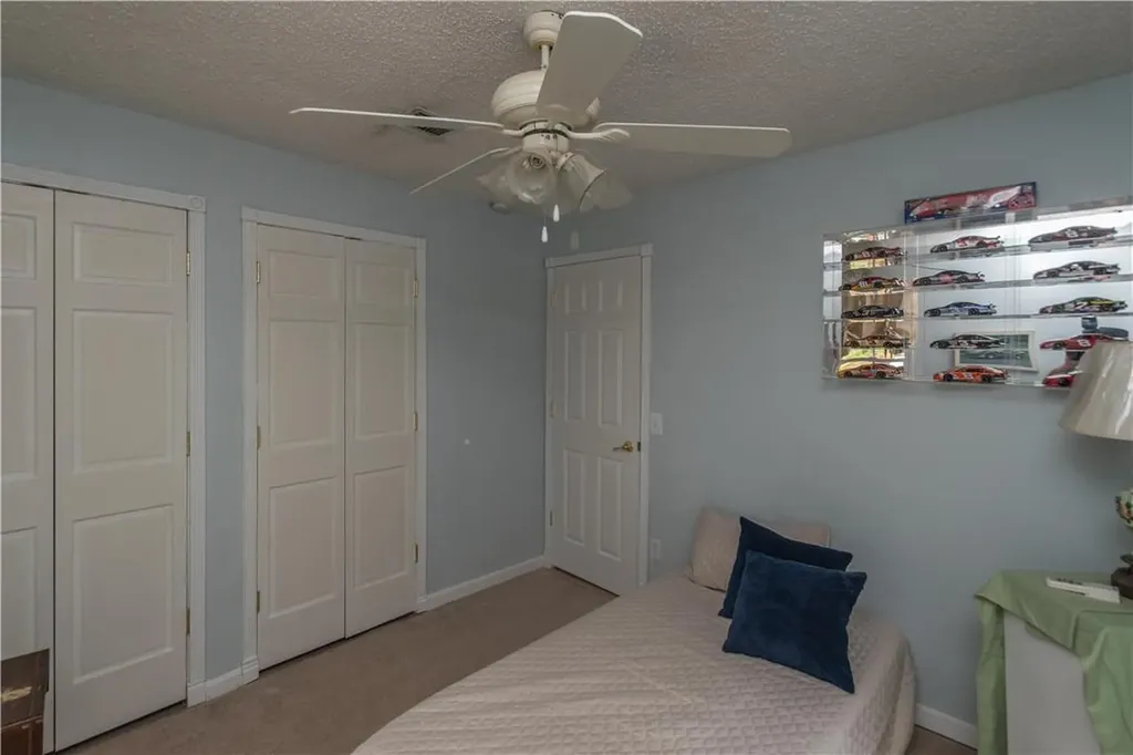 574 Shore Drive New Windsor NY 12553