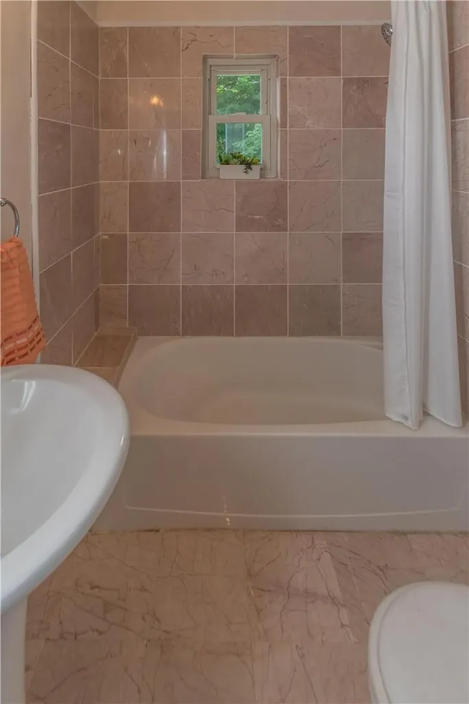 574 Shore Drive New Windsor NY 12553