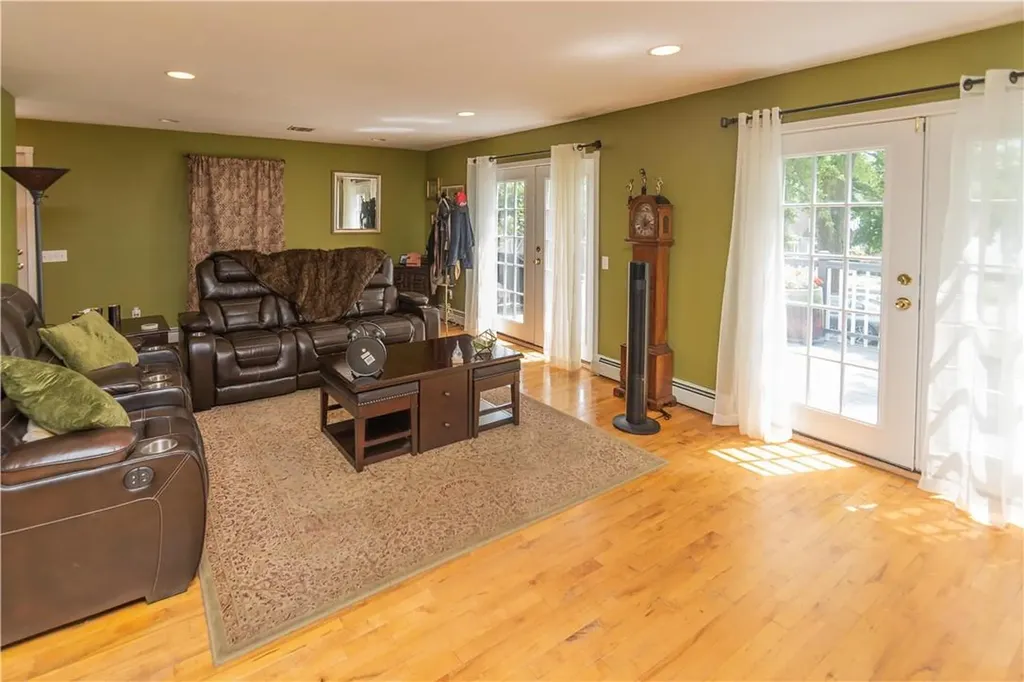 574 Shore Drive New Windsor NY 12553