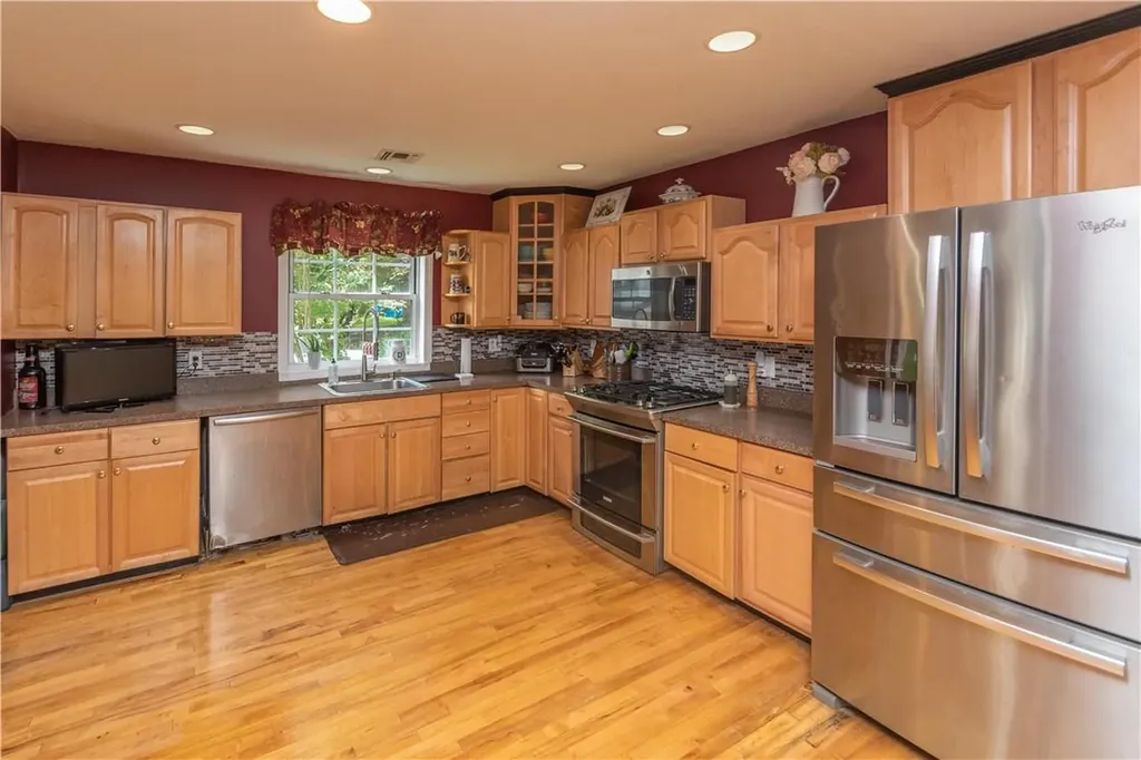 574 Shore Drive New Windsor NY 12553