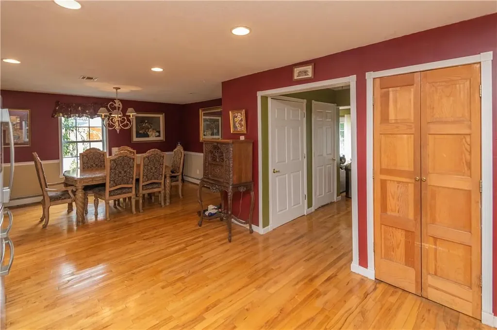 574 Shore Drive New Windsor NY 12553