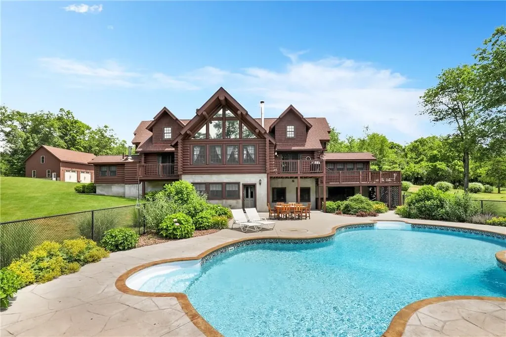 73 College Lane Millbrook NY 12545