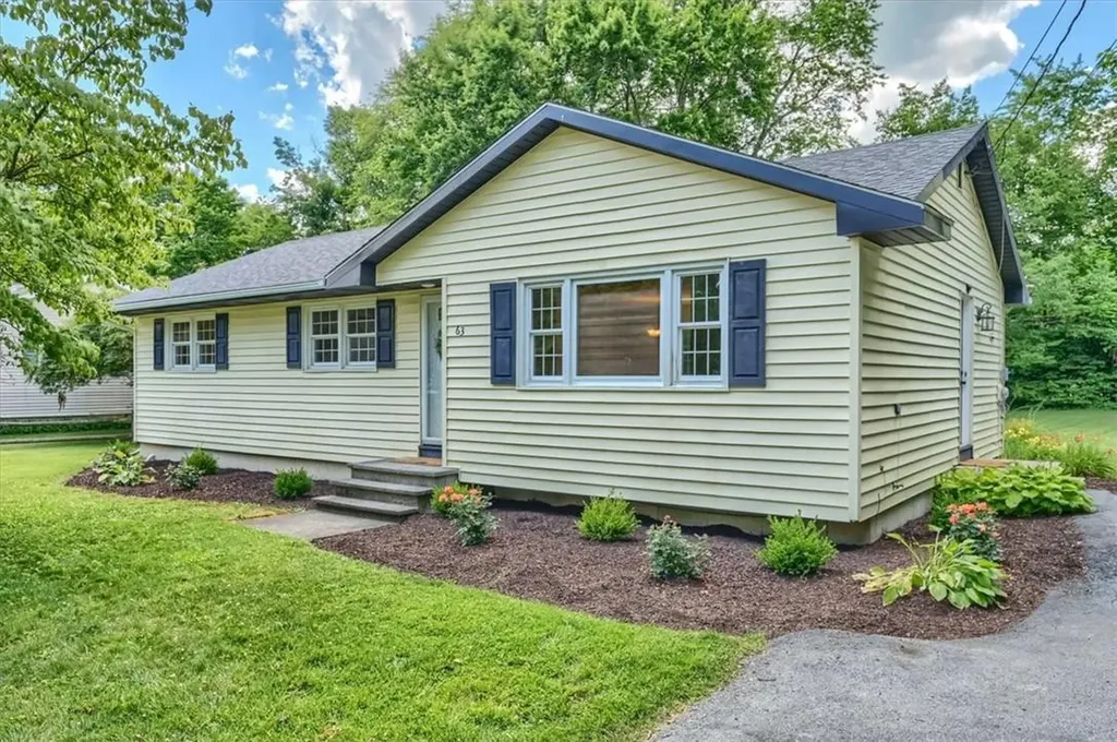63 Hueg Place Pine Bush NY 12566