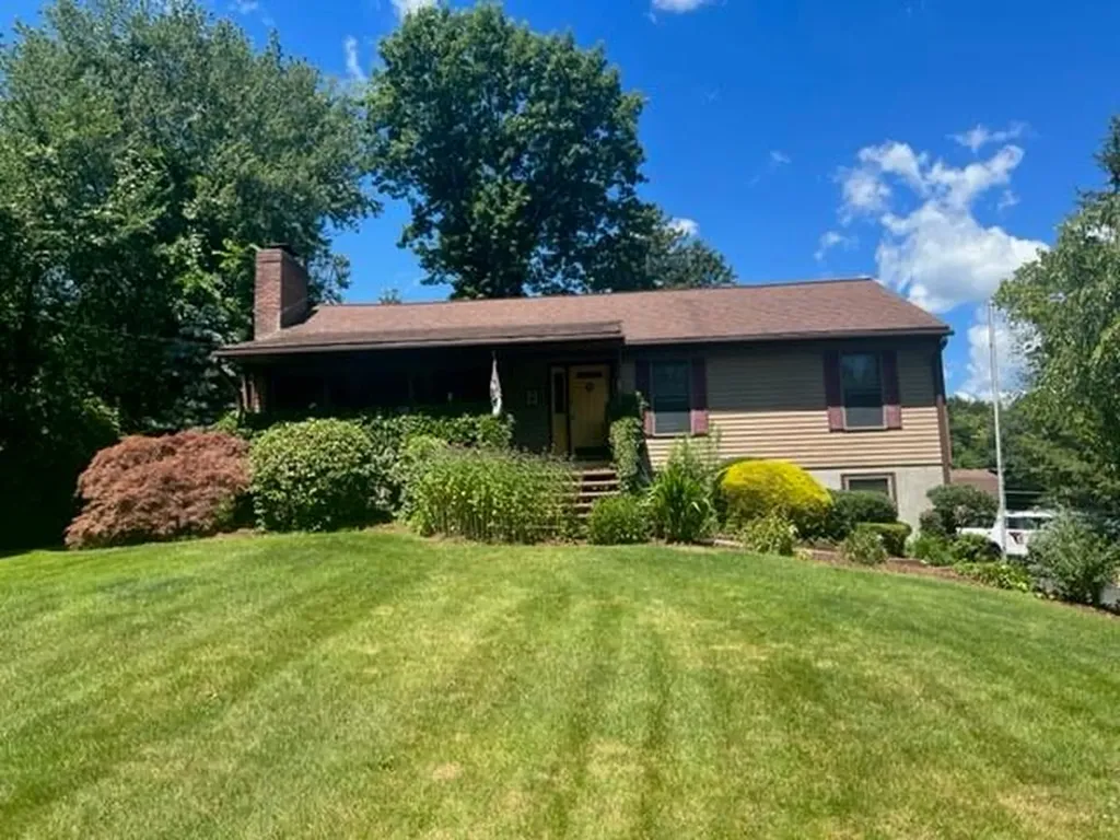 25 Cole Drive Mahopac NY 10541