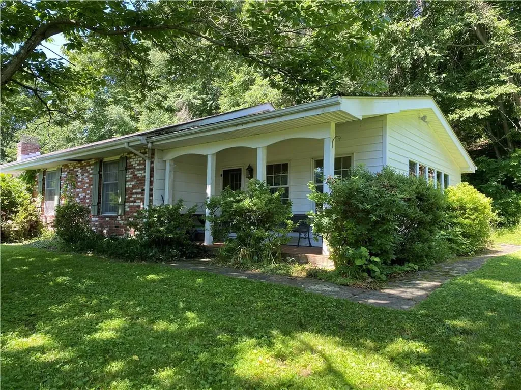 21 Banks Hill Road Pawling NY 12564