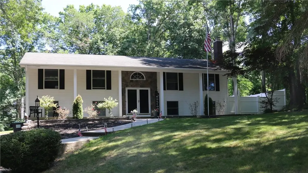 2 Wagner Drive Rock Tavern NY 12575