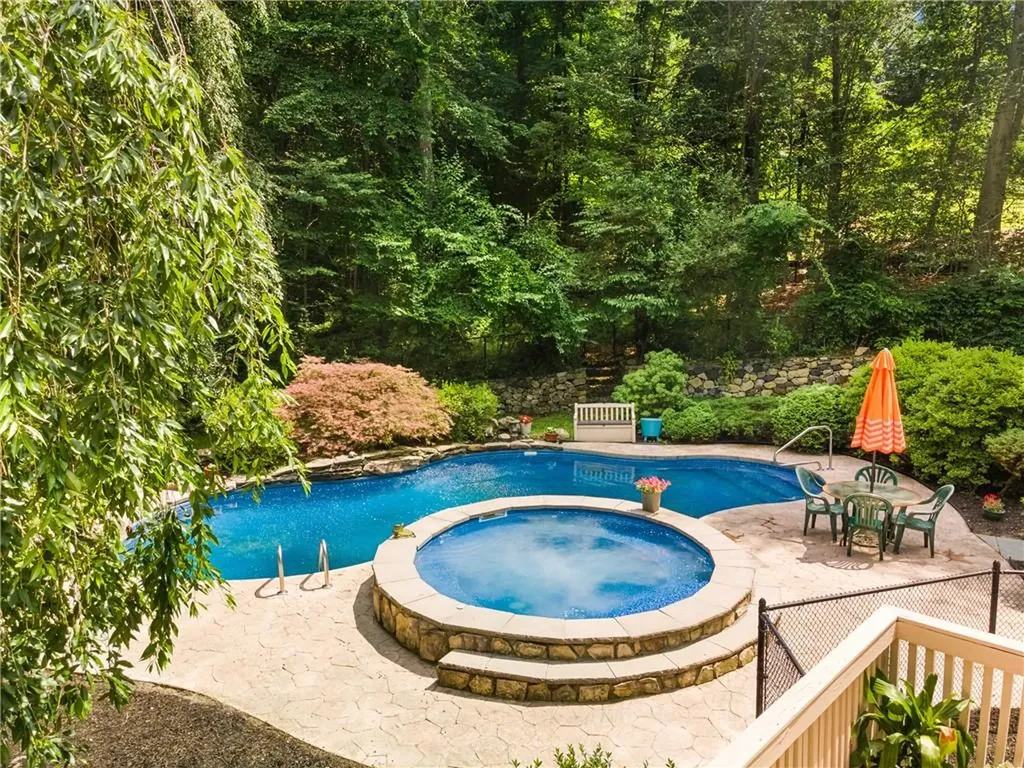 11 Manor Lane Katonah NY 10536