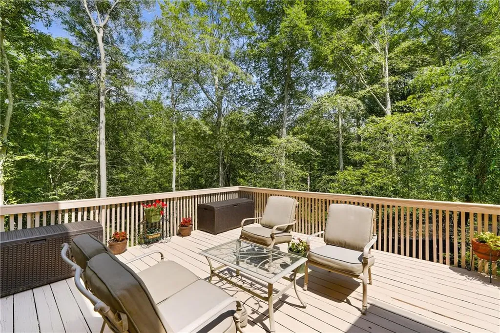 11 Manor Lane Katonah NY 10536