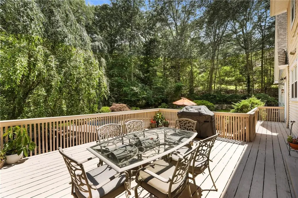 11 Manor Lane Katonah NY 10536