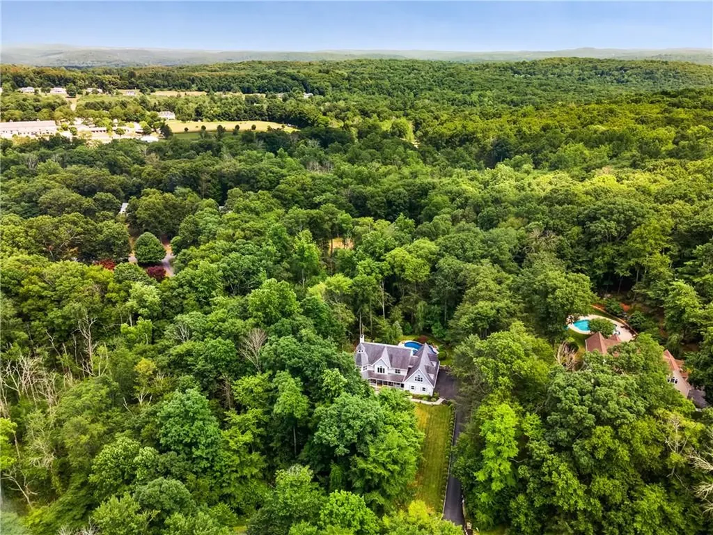 11 Manor Lane Katonah NY 10536