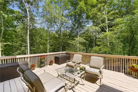 11 Manor Lane Katonah NY 10536