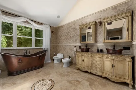 11 Manor Lane Katonah NY 10536