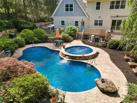 11 Manor Lane Katonah NY 10536