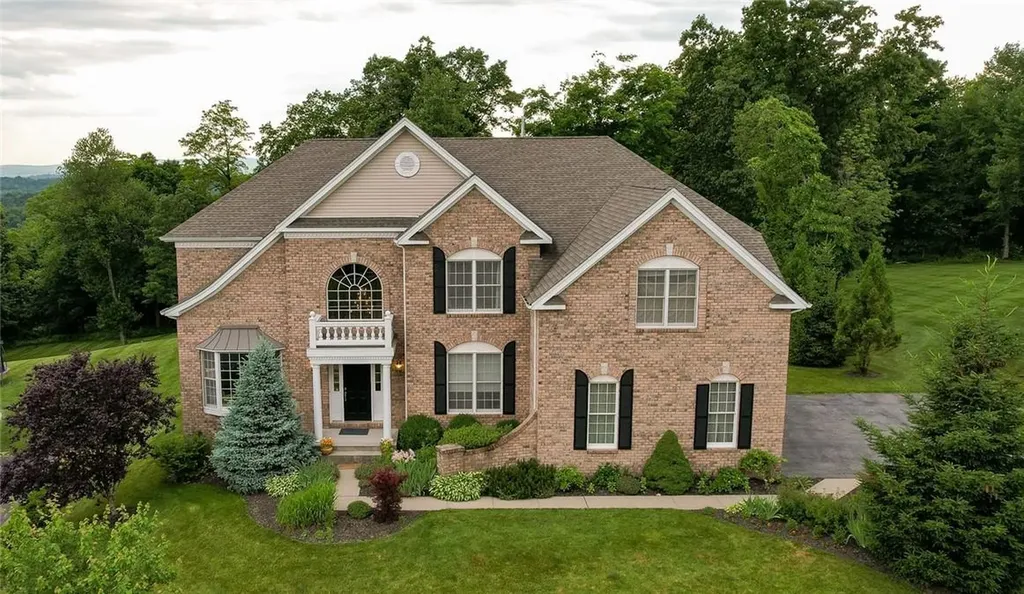142 Ridgeline Drive Poughkeepsie NY 12603