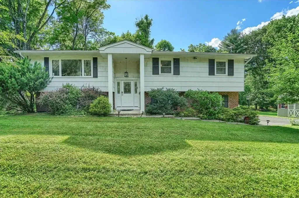 12 Caroll Drive Suffern NY 10901