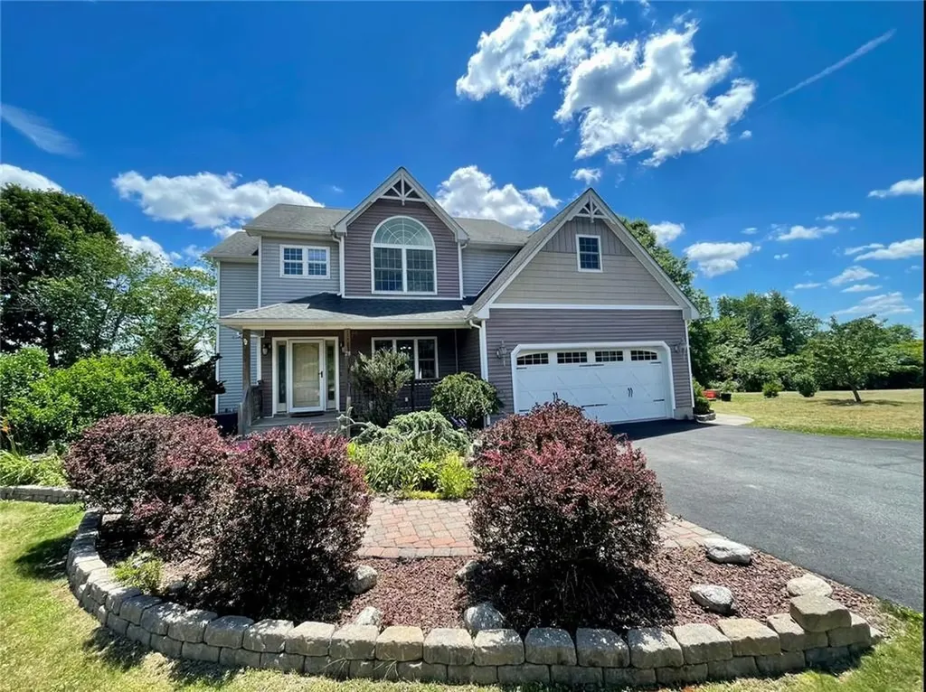 28 Stillwater Drive Slate Hill NY 10973