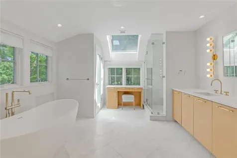 27 Petersville Road Mount Kisco NY 10549
